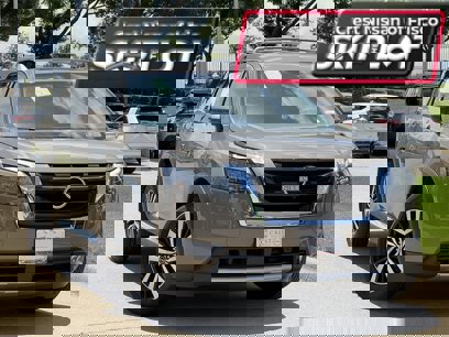 New 2025 Nissan Pathfinder Platinum w/ Cargo Package