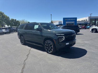 New 2025 Chevrolet Suburban RST w/ Comfort Package