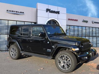 Used 2024 Jeep Wrangler High Altitude