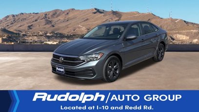 Certified 2024 Volkswagen Jetta SE w/ Panoramic Sunroof Package