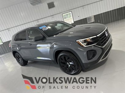 Certified 2024 Volkswagen Atlas Cross Sport SE w/ Black Wheel Package