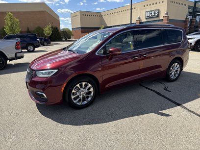 Used 2021 Chrysler Pacifica Touring-L w/ Premium & Safety Sphere Group