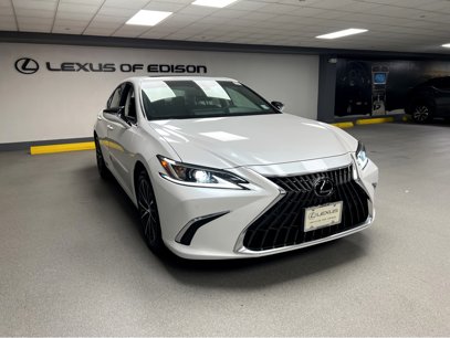 Certified 2024 Lexus ES 350 w/ Premium Package