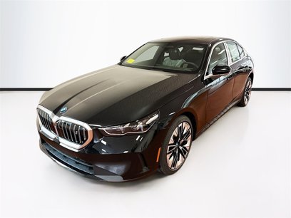 New 2025 BMW i5 xDrive40 w/ Premium Package