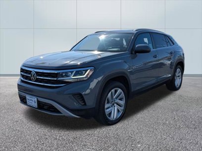 Used 2022 Volkswagen Atlas Cross Sport SE w/ Panoramic Sunroof Package