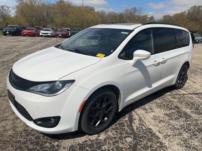 Used 2019 Chrysler Pacifica Touring-L Plus w/ Advanced Safetytec Group