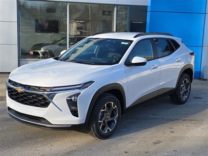 New 2025 Chevrolet Trax LT w/ LT Convenience Package