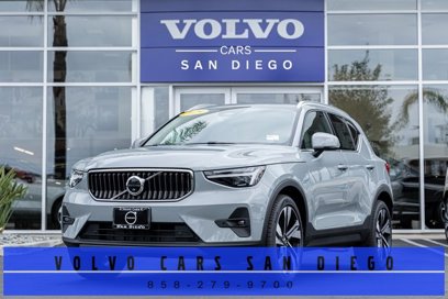New 2025 Volvo XC40 B5 Ultra