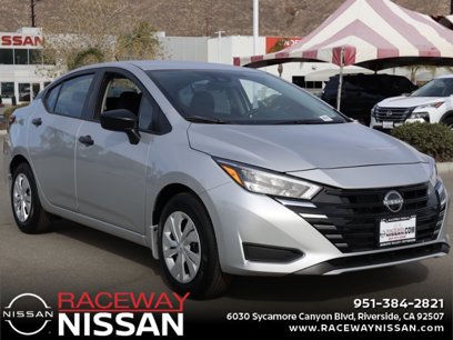 New 2025 Nissan Versa S w/ Trunk Package