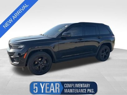 Used 2023 Jeep Grand Cherokee Limited w/ Black Appearance Package