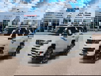 Used 2024 Jeep Wagoneer L Series III w/ Premium Group I