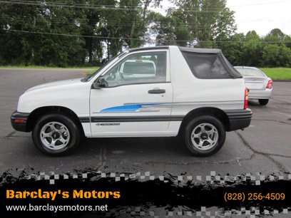 Used 1999 Chevrolet Tracker 4WD Convertible w/ Preferred Equipment Group 2