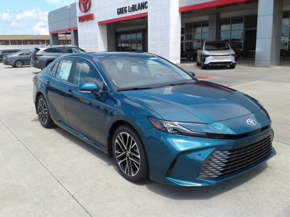 New 2025 Toyota Camry XLE