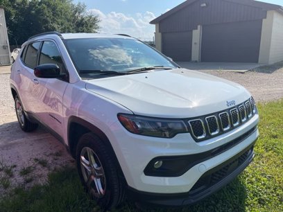 Used 2024 Jeep Compass Latitude