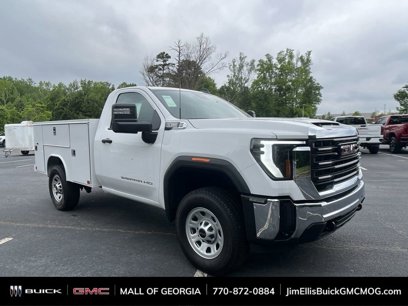 New 2024 GMC Sierra 3500 Pro w/ Convenience Package