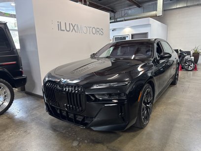 Used 2023 BMW i7 xDrive60 w/ Executive Package 2