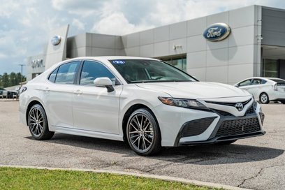 Used 2023 Toyota Camry SE