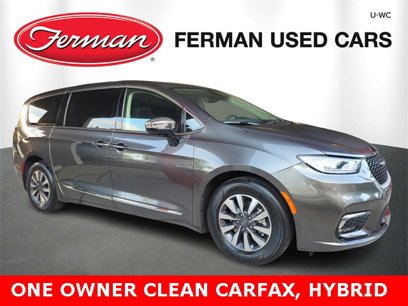 Certified 2023 Chrysler Pacifica Limited