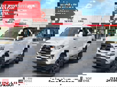 Used 2023 Toyota Tacoma SR5