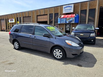 Used 2009 Toyota Sienna CE