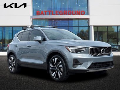 Used 2023 Volvo XC40 B5 Plus w/ Driver Assist Package