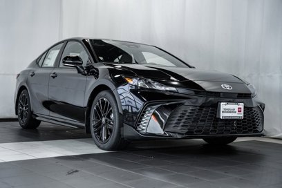 New 2025 Toyota Camry SE