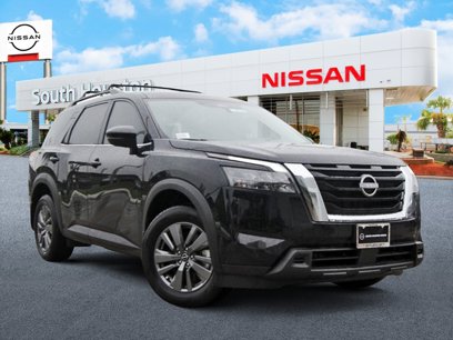 New 2025 Nissan Pathfinder SV w/ Cargo Package