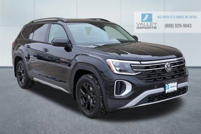 New 2025 Volkswagen Atlas Peak Edition SE
