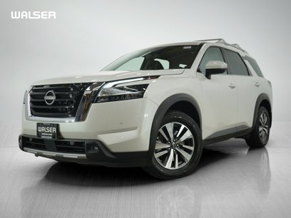 Used 2023 Nissan Pathfinder SL