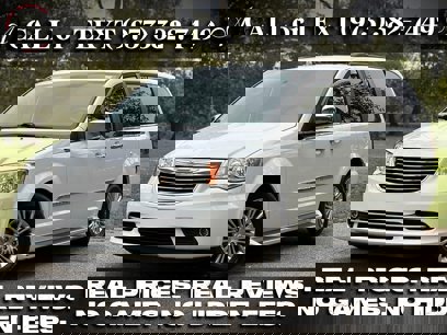 Used 2015 Chrysler Town & Country Touring-L w/ Driver Convenience Group