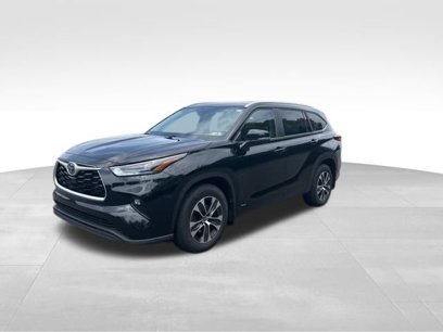 Used 2023 Toyota Highlander XLE