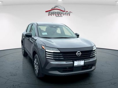 New 2025 Nissan Kicks S