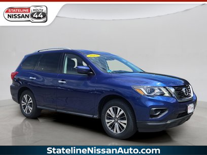 Used 2017 Nissan Pathfinder S