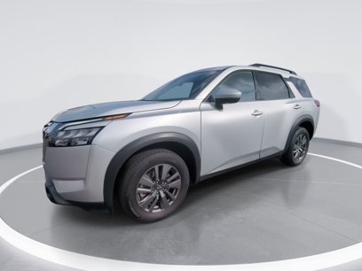 Used 2024 Nissan Pathfinder SV