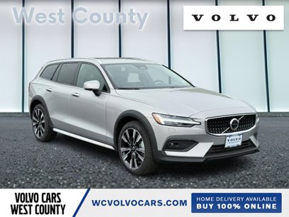 New 2025 Volvo V60 B5 Cross Country Ultra w/ Protection Package Premier