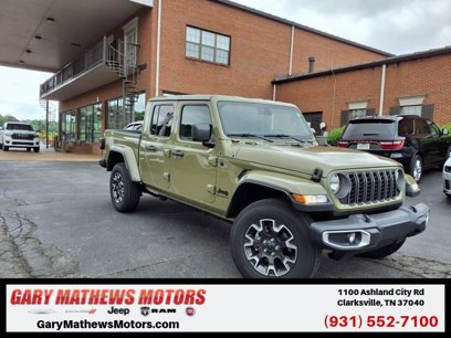 New 2025 Jeep Gladiator Sport w/ Premium Package