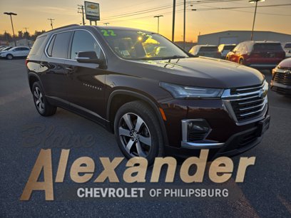Used 2022 Chevrolet Traverse LT w/ LT Premium Package