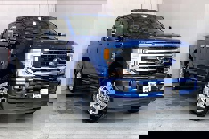 Certified 2022 Ford F250 Platinum w/ FX4 Off-Road Package