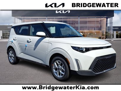 New 2025 Kia Soul LX