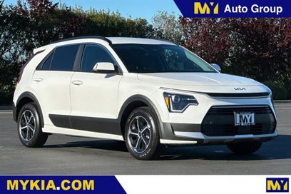 New 2025 Kia Niro EX