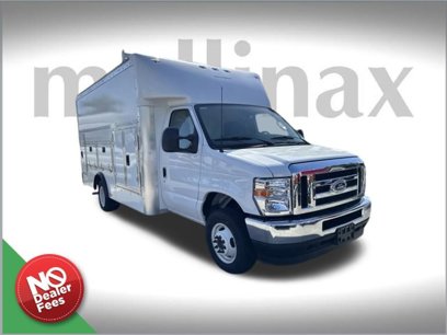 New 2025 Ford E-450 and Econoline 450 Super Duty w/ Power Equipment Group