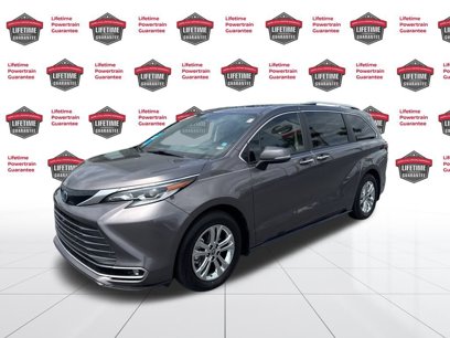 Used 2022 Toyota Sienna Platinum