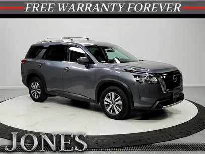 Used 2023 Nissan Pathfinder SL
