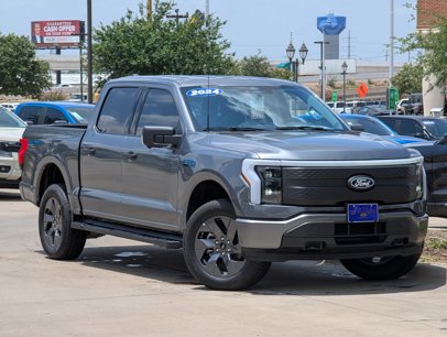 New 2024 Ford F150 Lightning XLT w/ Max Trailer Tow Package