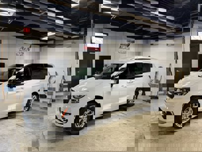 New 2025 Chrysler Pacifica Select