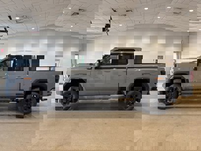 New 2025 GMC Sierra 2500 AT4 w/ AT4 Premium Plus Package