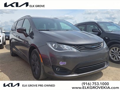 Used 2019 Chrysler Pacifica Limited w/ S Appearance Package