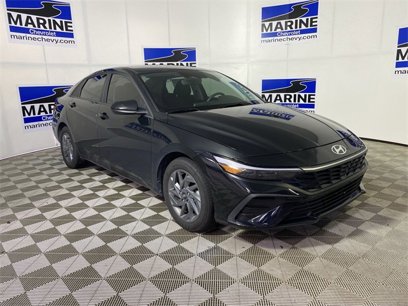Used 2024 Hyundai Elantra Blue
