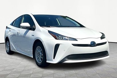 Used 2021 Toyota Prius LE