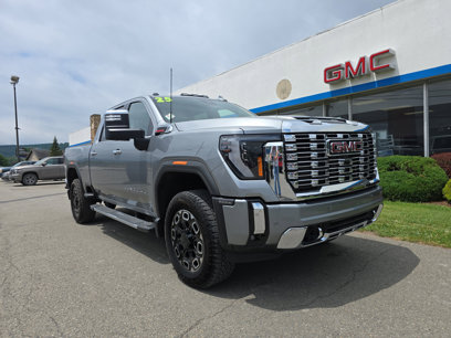 New 2025 GMC Sierra 3500 Denali w/ Denali Reserve Package